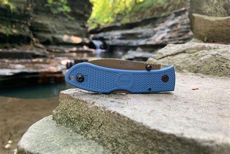 are ka-bar dozier folding hunters made in china
